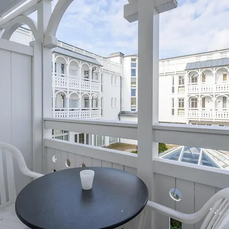 606, Seepark Διαμέρισμα